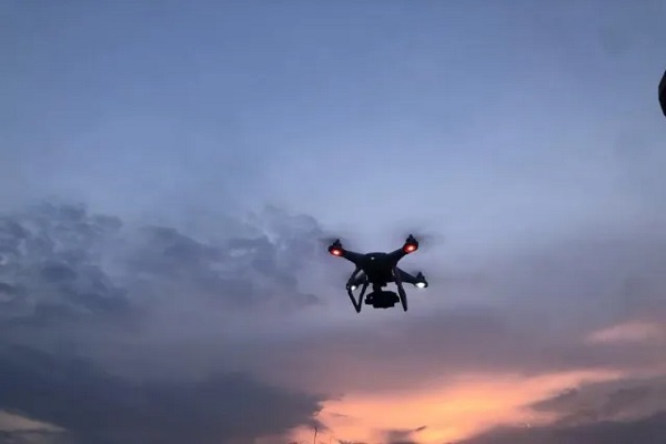 无人机图传发展为媒体和导演们提供了新创作方式